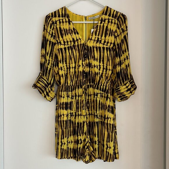 Alice + Olivia Winnie Button Front Roll Cuff Sun Drenched Romper Size 8 NWT - Picture 3 of 9